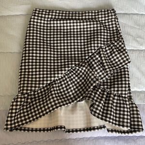 Gingham Mini skirt✨
